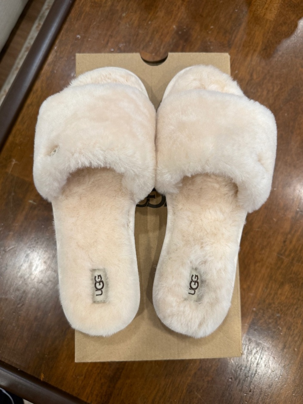 Ugg Cozette Slipper size 8 color Nat